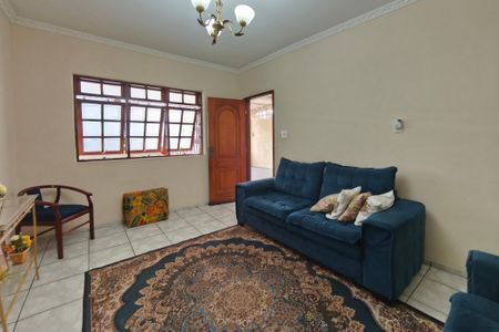 Casa à venda com 201m², 3 quartos e 3 vagasSala