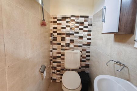 Casa à venda com 201m², 3 quartos e 3 vagasLavabo