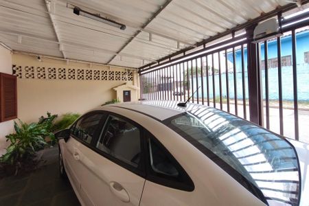 Casa à venda com 201m², 3 quartos e 3 vagasQuintal - Garagem