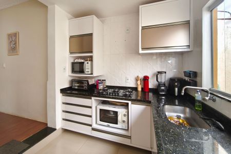 Casa à venda com 201m², 3 quartos e 3 vagasCozinha