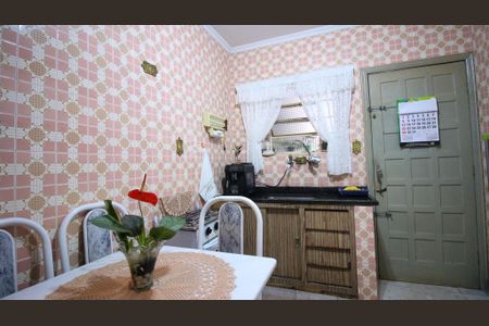 Casa à venda com 100m², 2 quartos e 1 vaga Casa à venda com 100m², 2 quartos e 1 vagaCozinha