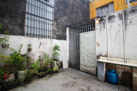 Casa à venda com 100m², 2 quartos e 1 vaga Casa à venda com 100m², 2 quartos e 1 vagaQuintal