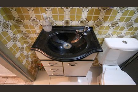 Casa à venda com 100m², 2 quartos e 1 vaga Casa à venda com 100m², 2 quartos e 1 vagaBanheiro 2