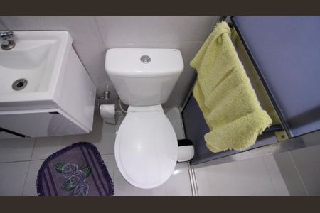 Casa à venda com 100m², 2 quartos e 1 vaga Casa à venda com 100m², 2 quartos e 1 vagaBanheiro 1