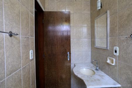Apartamento à venda com 280m², 3 quartos e 4 vagas Apartamento à venda com 280m², 3 quartos e 4 vagasBanheiro da Suíte