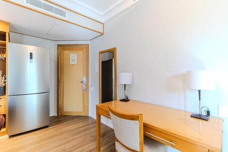 Studio para alugar com 33m², 1 quarto e 1 vaga Studio para alugar com 33m², 1 quarto e 1 vagaStudio