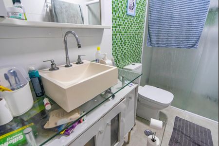 Casa à venda com 120m², 2 quartos e 2 vagasBanheiro 1