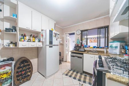 Casa à venda com 120m², 2 quartos e 2 vagasCozinha 