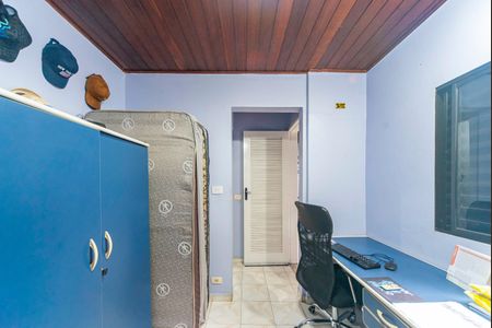 Casa à venda com 120m², 2 quartos e 2 vagasQuarto de Serviço
