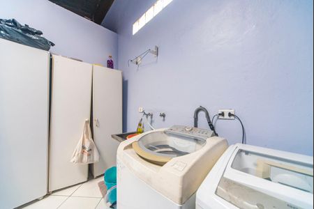 Casa à venda com 120m², 2 quartos e 2 vagasÁrea de Serviço