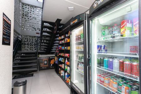 Apartamento à venda com 54m², 2 quartos e 1 vaga Apartamento à venda com 54m², 2 quartos e 1 vagaÁrea comum - Mercadinho