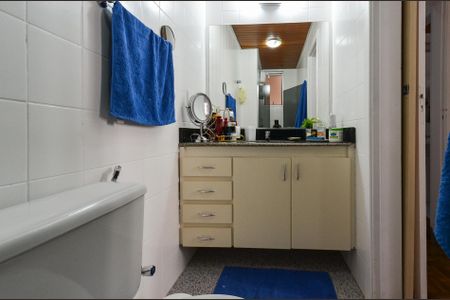 Banheiro Suíte de apartamento para alugar com 3 quartos, 90m² em Santo Antônio, Belo Horizonte