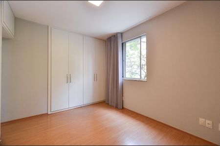Apartamento para alugar com 115m², 3 quartos e 2 vagas Apartamento para alugar com 115m², 3 quartos e 2 vagasSuíte