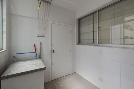 Apartamento para alugar com 115m², 3 quartos e 2 vagas Apartamento para alugar com 115m², 3 quartos e 2 vagasÁrea de Serviço
