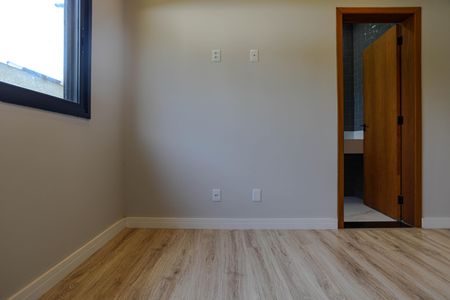 Casa de condomínio para alugar com 167m², 3 quartos e 3 vagasQuarto 1 - Suíte