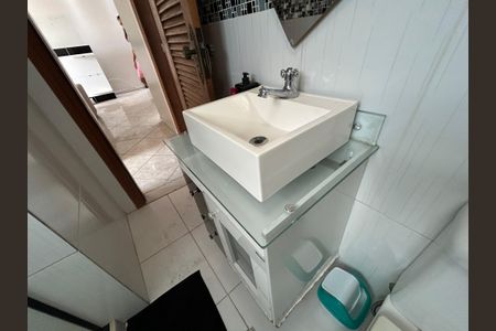 Apartamento para alugar com 90m², 2 quartos e 1 vagaBanheiro - torneira