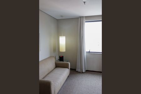 sala de apartamento para alugar com 1 quarto, 32m² em Vila Osasco, Osasco