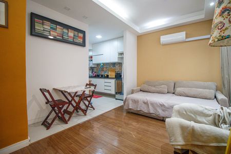 Sala de apartamento à venda com 2 quartos, 65m² em Tijuca, Rio de Janeiro