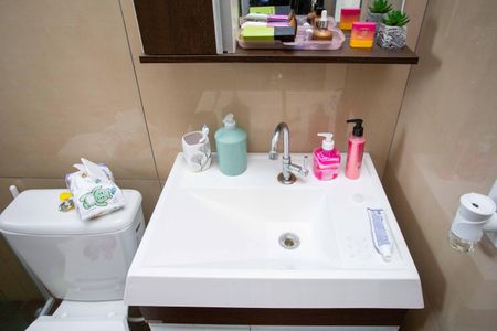 Casa à venda com 177m², 6 quartos e 3 vagasBanheiro da Suíte Casa 3