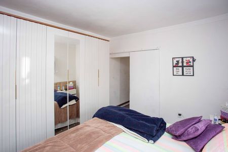 Casa à venda com 177m², 6 quartos e 3 vagasQuarto Suite Casa 3