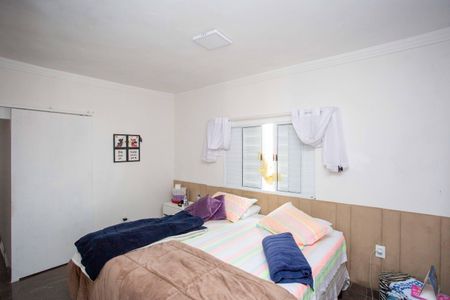 Casa à venda com 177m², 6 quartos e 3 vagasQuarto Suite Casa 2