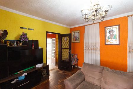 Casa à venda com 260m², 2 quartos e 2 vagasSala