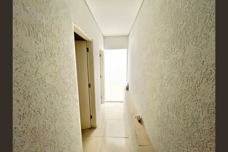 Corredor de kitnet/studio para alugar com 2 quartos, 80m² em Jardim Primavera, São Paulo