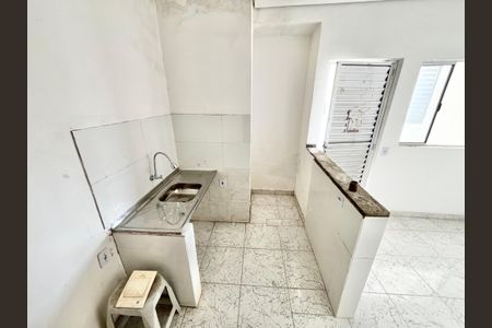 Sala/Cozinha de kitnet/studio para alugar com 1 quarto, 35m² em Jardim Primavera, São Paulo