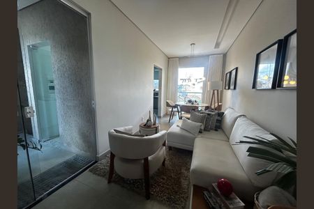 Casa à venda com 202m², 3 quartos e 2 vagas Casa à venda com 202m², 3 quartos e 2 vagasSala