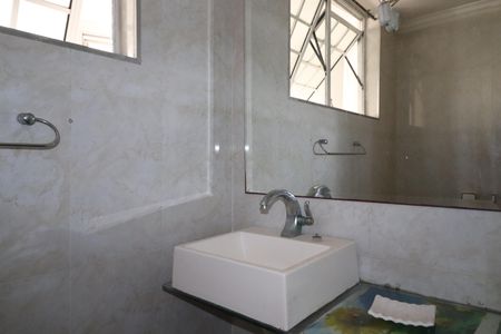 Apartamento à venda com 178m², 3 quartos e 1 vagaBanheiro 2