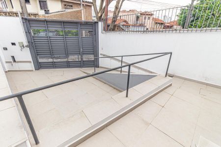 Casa para alugar com 100m², 2 quartos e 1 vaga Casa para alugar com 100m², 2 quartos e 1 vagaGaragem e Quintal