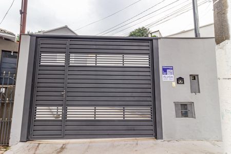 Casa para alugar com 100m², 2 quartos e 1 vaga Casa para alugar com 100m², 2 quartos e 1 vagaFachada