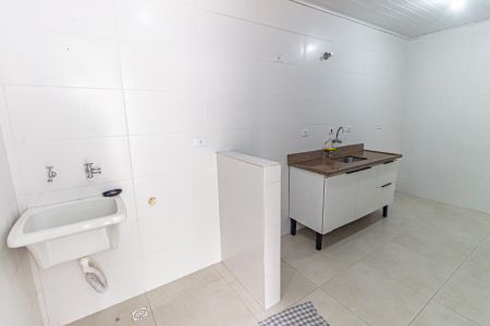 Casa para alugar com 100m², 2 quartos e 1 vaga Casa para alugar com 100m², 2 quartos e 1 vagaCozinha e Área de Serviço
