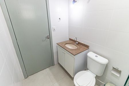 Casa para alugar com 100m², 2 quartos e 1 vaga Casa para alugar com 100m², 2 quartos e 1 vagaBanheiro