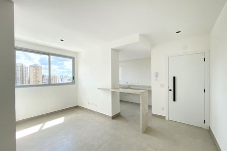 Apartamento à venda com 73m², 3 quartos e 2 vagas Apartamento à venda com 73m², 3 quartos e 2 vagasSala