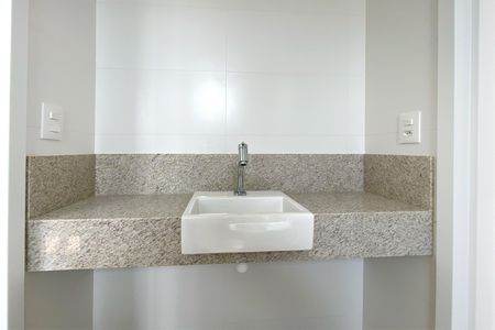 Apartamento à venda com 73m², 3 quartos e 2 vagas Apartamento à venda com 73m², 3 quartos e 2 vagasBanheiro das Semi suites