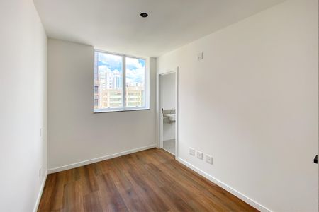 Apartamento à venda com 73m², 3 quartos e 2 vagas Apartamento à venda com 73m², 3 quartos e 2 vagasSuite 1