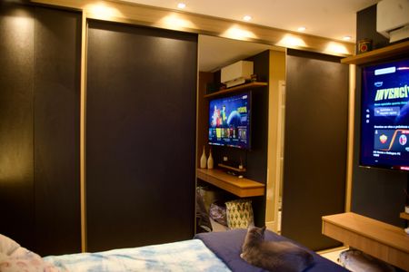 Apartamento à venda com 97m², 2 quartos e 2 vagasSuíte 1