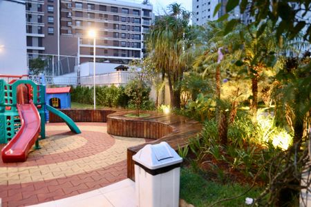 Apartamento à venda com 97m², 2 quartos e 2 vagasPlayground