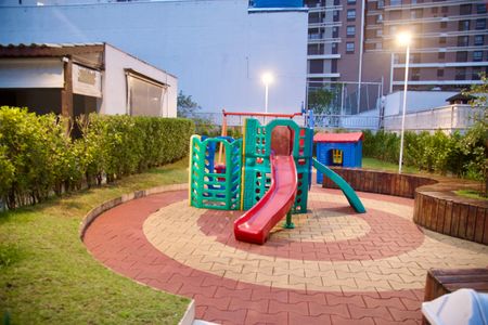 Apartamento à venda com 97m², 2 quartos e 2 vagas Apartamento à venda com 97m², 2 quartos e 2 vagasPlayground