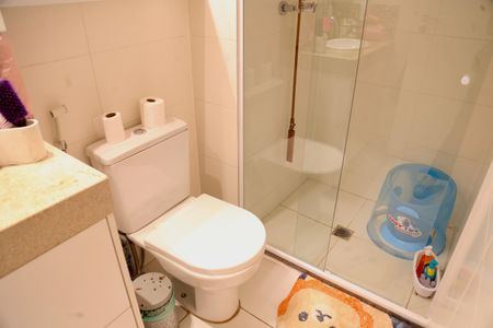 Apartamento à venda com 97m², 2 quartos e 2 vagas Apartamento à venda com 97m², 2 quartos e 2 vagasBanheiro da Suíte 2