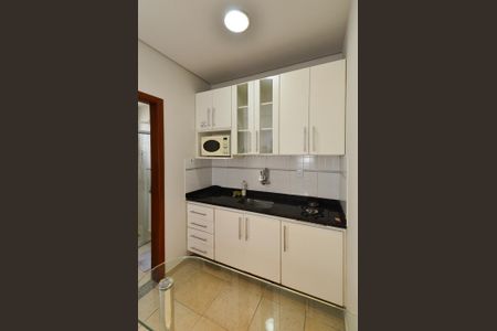 Cozinha de kitnet/studio para alugar com 1 quarto, 35m² em Centro, Belo Horizonte