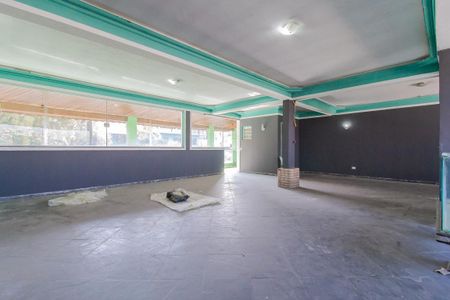 Casa para alugar com 468m², 5 quartos e 1 vagaSalão 