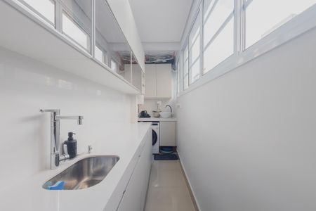 Apartamento à venda com 120m², 2 quartos e sem vaga Apartamento à venda com 120m², 2 quartos e sem vagaÁrea de Serviço