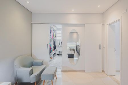 Apartamento à venda com 120m², 2 quartos e sem vaga Apartamento à venda com 120m², 2 quartos e sem vagaSuíte