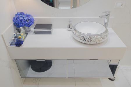 Apartamento à venda com 120m², 2 quartos e sem vaga Apartamento à venda com 120m², 2 quartos e sem vagaBanheiro da Suíte