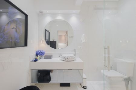 Apartamento à venda com 120m², 2 quartos e sem vaga Apartamento à venda com 120m², 2 quartos e sem vagaBanheiro da Suíte