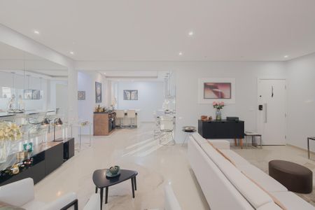 Apartamento à venda com 120m², 2 quartos e sem vaga Apartamento à venda com 120m², 2 quartos e sem vagaSala