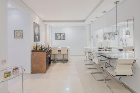 Apartamento à venda com 120m², 2 quartos e sem vaga Apartamento à venda com 120m², 2 quartos e sem vagaCozinha