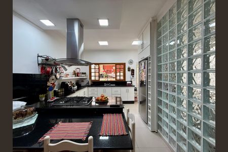 Casa à venda com 220m², 3 quartos e 4 vagasCozinha